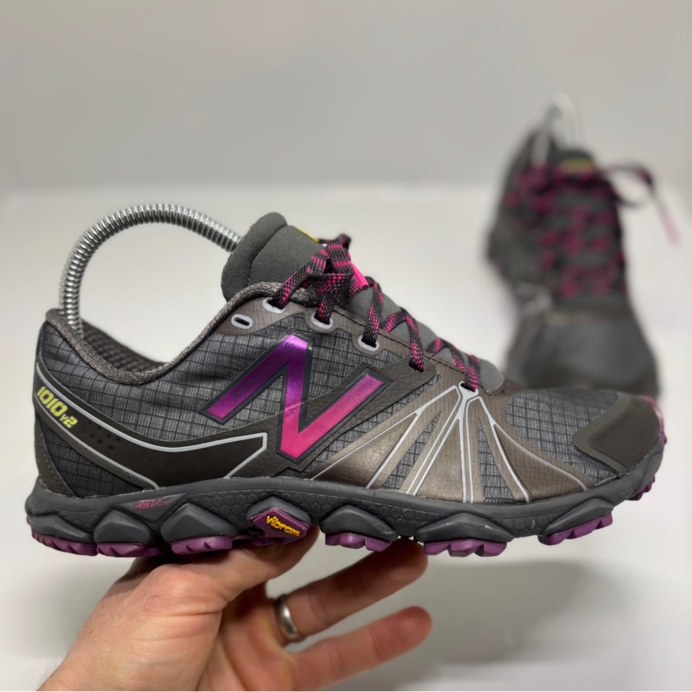 New Balance WT1010v2 Trail Running Shoes Women’s 7.5 Gray Pink Vibram - Picture 11 of 14